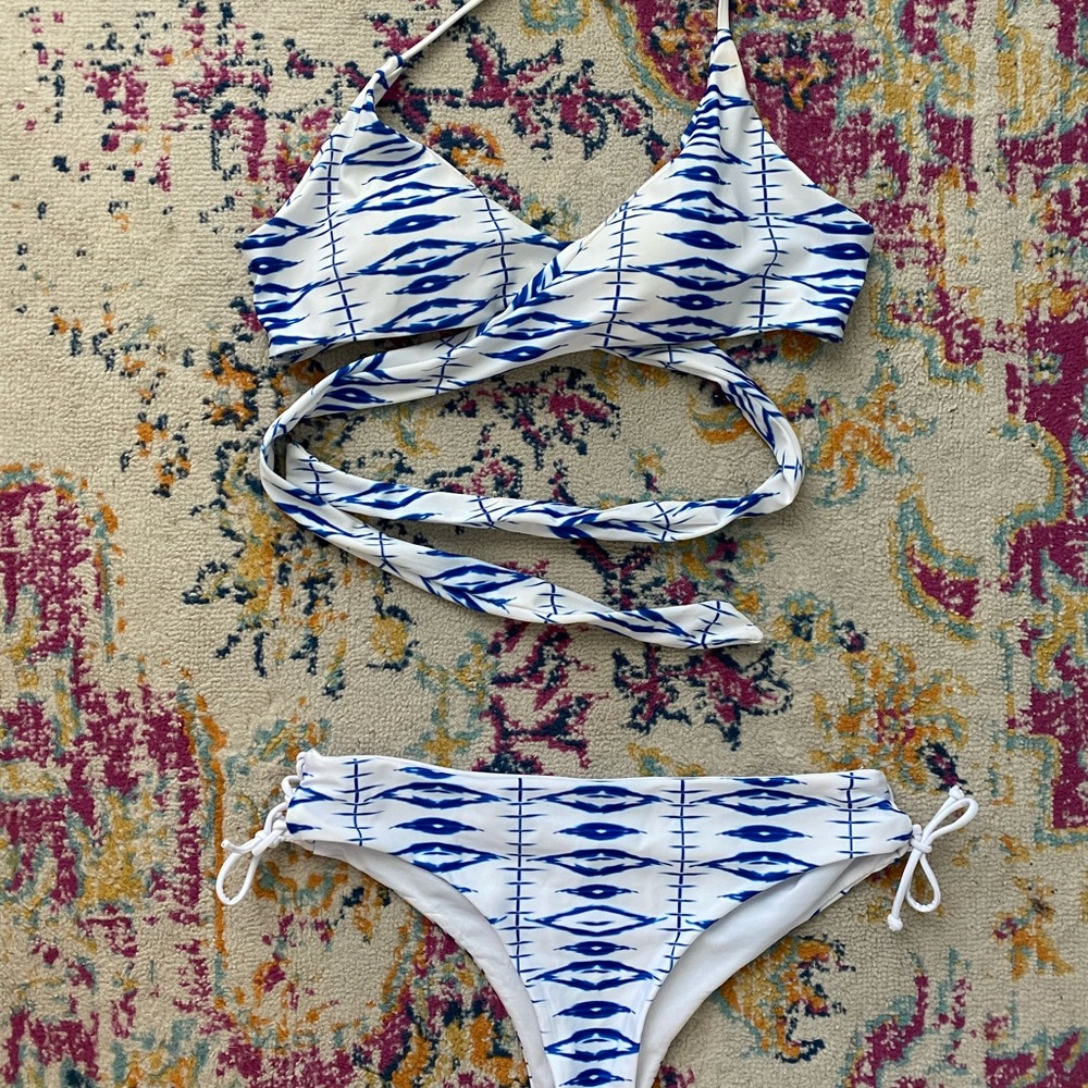 lightly worn crossbody bikini